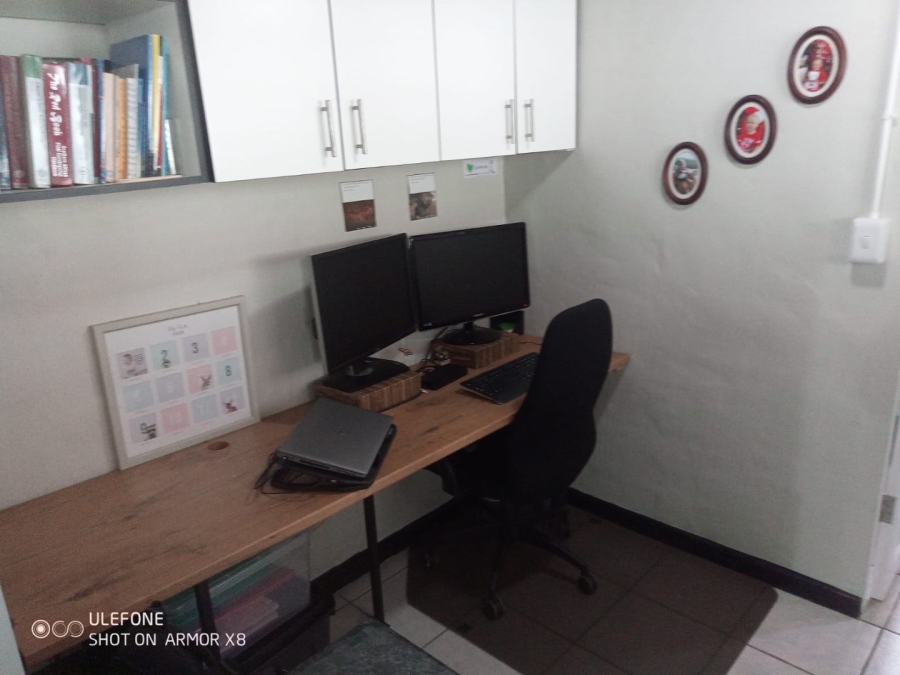 4 Bedroom Property for Sale in Dorchester Heights Eastern Cape